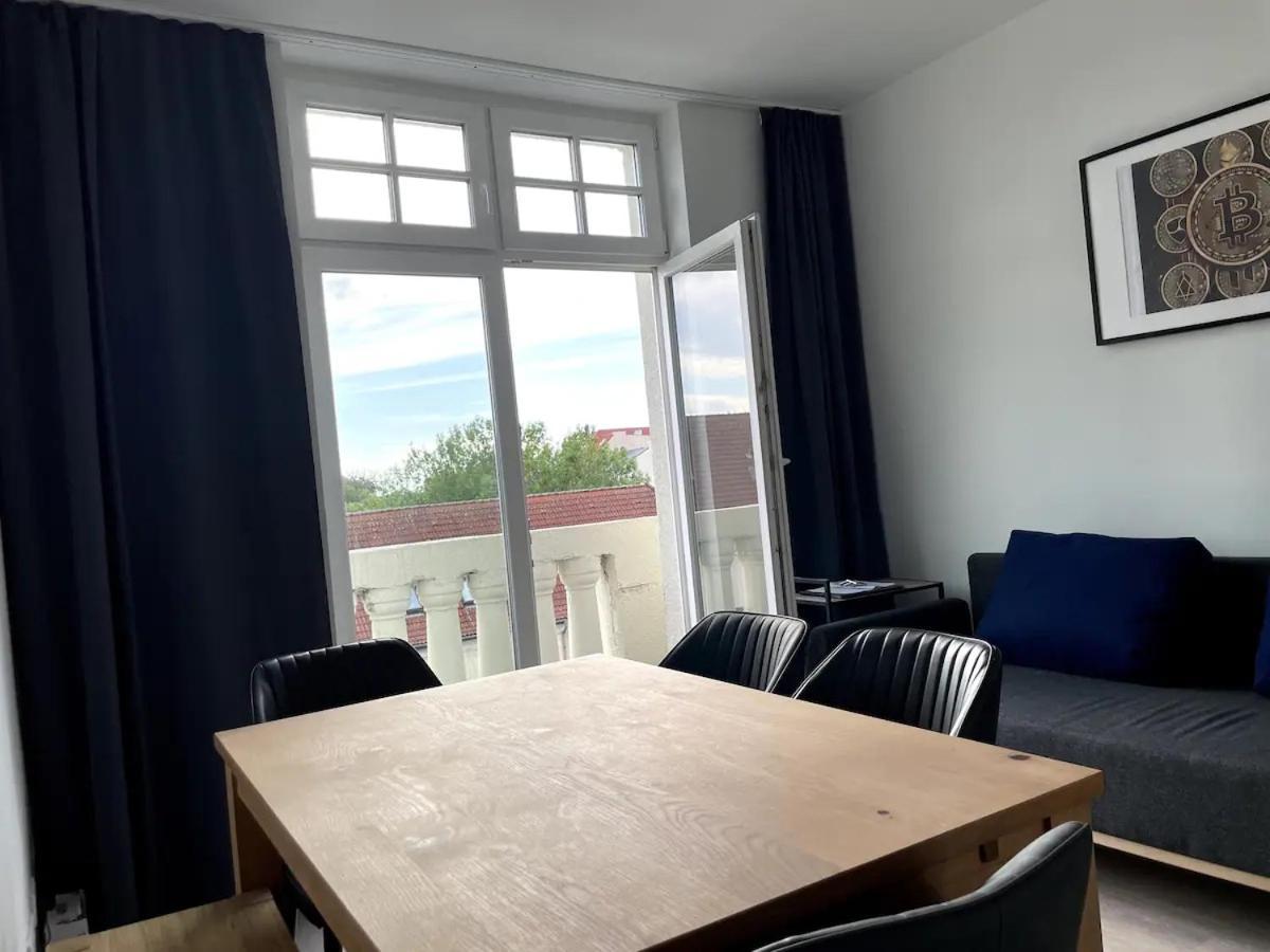 דורטמונד Jaybnb - Gaming Apartment Ps5 65 Zoll 4K Tv Wohnung Mit Balkon מראה חיצוני תמונה