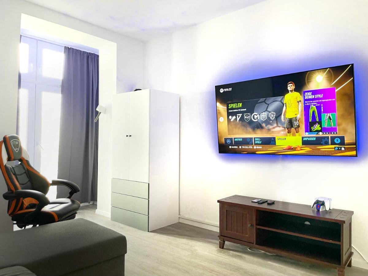 דורטמונד Jaybnb - Gaming Apartment Ps5 65 Zoll 4K Tv Wohnung Mit Balkon מראה חיצוני תמונה